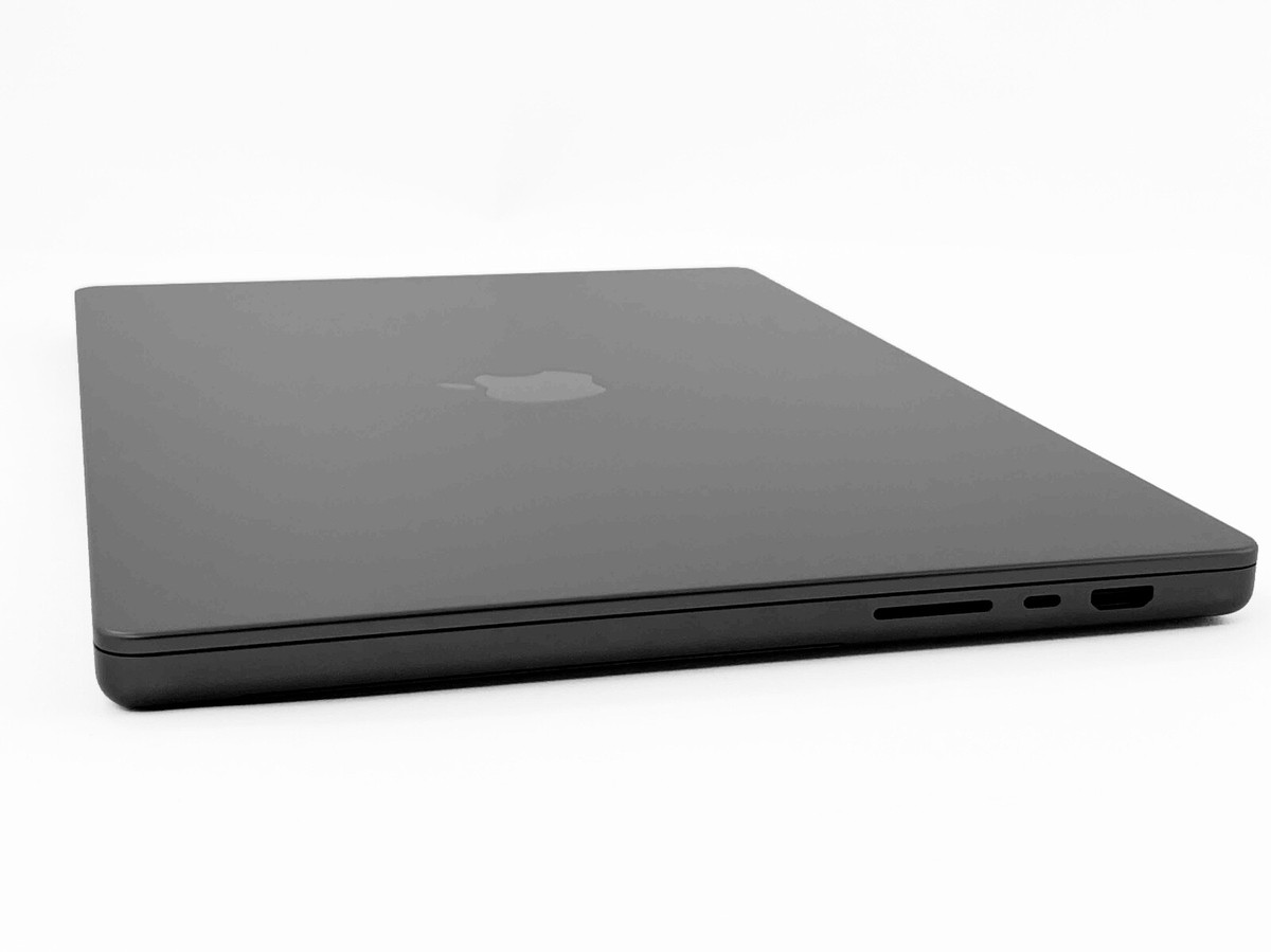 Macbook Pro M3 Max 16イン 128GB/8TB フルスペック Macbook Pro M3 Max 16イン 128GB/8TB フルスペック