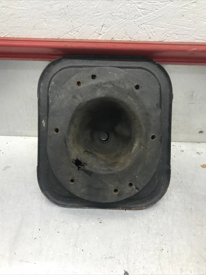 1973-87 Chevy GMC truck SM465 4 speed TRANSMISSION SHIFTER BOOT and metal ring - Image 4 of 4