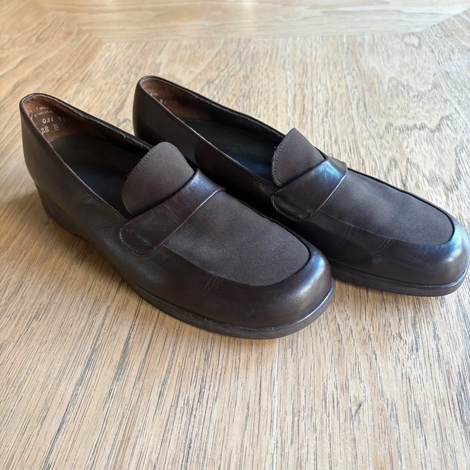 Zapatos Mocasines MUNRO Hechos en Estados Unidos Cuero Marrón Cómodos Talla W8.5 Estrechos Usados en Excelente Condición Foto 2 de 4