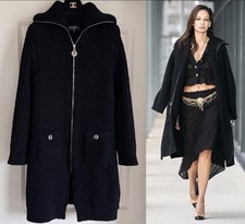22A RUNWAY CHANEL BLACK WOOL KNIT CC BUTTONS CARDIGAN SWEATER ZIPPER 34 36