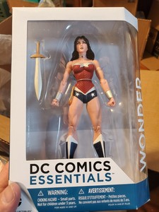 dc essentials wonder woman figure