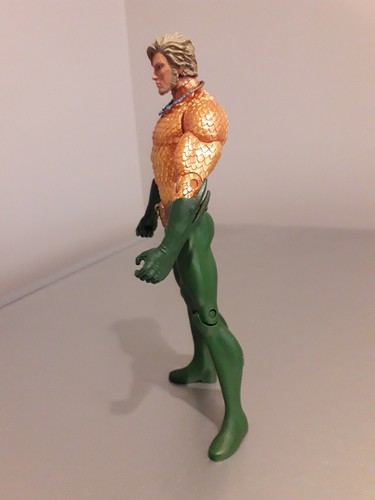 DC Comics Aquaman 52 Essentials 7" Action Figure 2016 - Picture 4 of 7