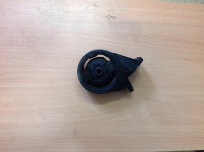 HYUNDAI TRAJET 2.7 ENGINE MOUNT FITS
