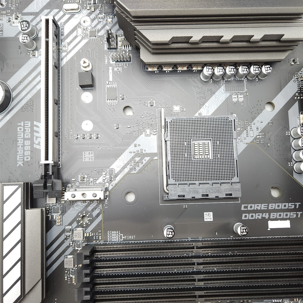 MSI MAG B550 TOMAHAWK (AMD AM4, DDR4 M.2, USB 3.2 Gen 2, ATX