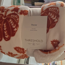 Threshold Reversible Machine Washable Throw Blanket 50x60 Polyester White Orange