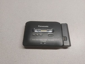 Panasonic RQ-SX25V Walkman (powers on, for parts)