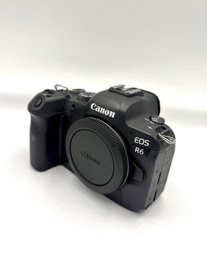 Canon EOS R6 Mirrorless Camera Full Frame 4K   MINT   ULTRA LOW SHUTTER 2%