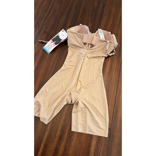 Assets by Spanx Strapless Cupped Shaping Bodysuit Neutral Size S, NWT, NEW - Picture 15 of 15