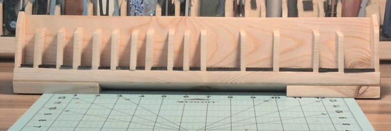 Wooden Multi-Slot Knife Display Stand Rack Holder, Pine