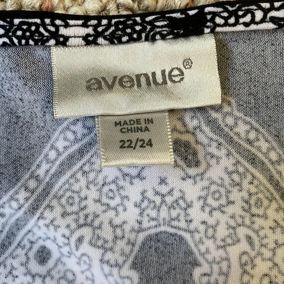 Vestido Avenue para mujer blanco y negro talla grande 22-24 manga corta boho elástico Foto 3 de 4