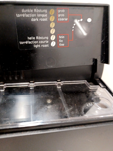 WOW ~ Jura Impressa C5 Automatic Coffee/Espresso Machine ~Made In Portugal~Read - Picture 7 of 22