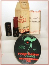 Miroir signé Gruau 9+rougeà lèvres "Rouge baiser" 1950 dimensions 7x5,5cm