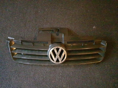 VW Polo 9n Kühlergrill