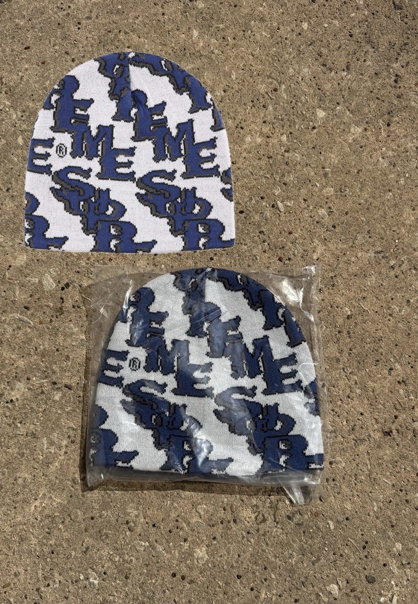 Supreme Slanted Gothic Outline Beanie White/Blue SS26 IN HAND NOW