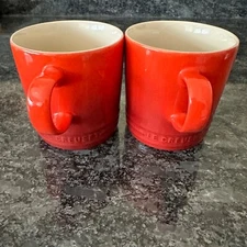 New Le Creuset Stoneware Set of 2 Cerise Red 12oz Mugs Dishwasher Safe No Chip