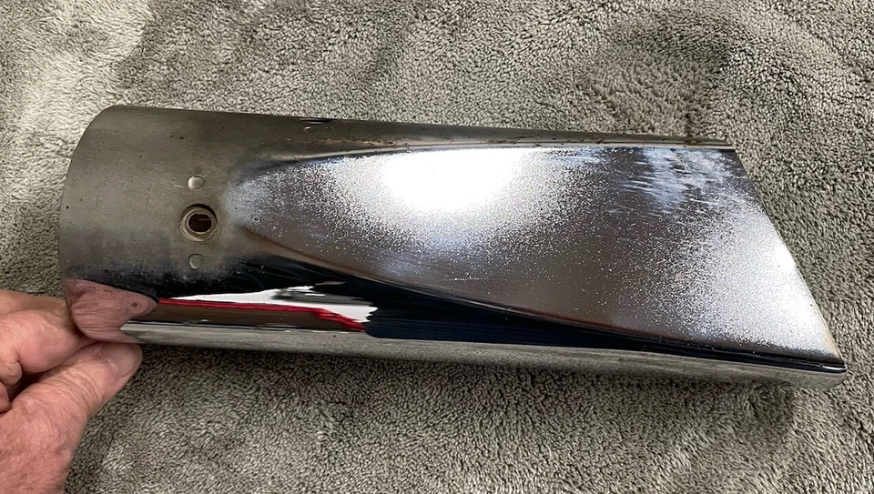 Trasero silenciador cromado izquierdo Honda GL1500 Valkyrie usado (18336-MZ0-003) Foto 4 de 4