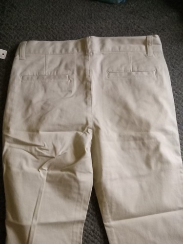 Amazon Essentials Boys Woven Uniform Khaki Brown Flat Front Pants Size 8 Husky - Picture 6 of 6