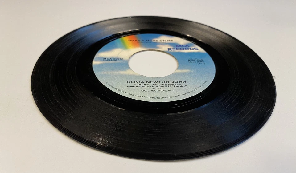 Olivia Newton-John “Make A Move On Me/Falling” 45 RPM 7” Vinyl• 1981 MCA Records - Image 3 of 4