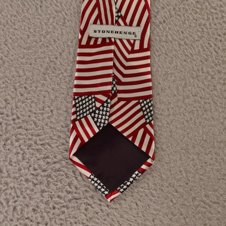Corbata Stonehenge Roja Blanca Azul Bandera EE. UU. 100% Seda Hecha en EE. UU. 3,75" Foto 3 de 4