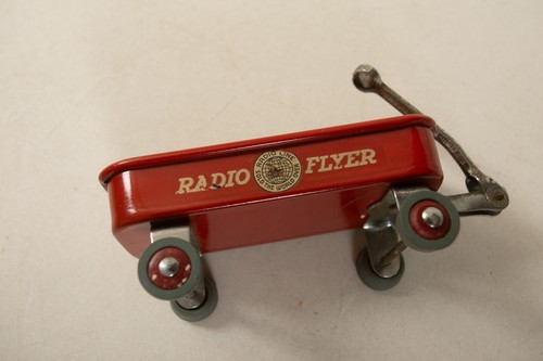 Radio Flyer Miniature Wagon (R3F/JSF6) Sold the World Over See The Latest - Picture 5 of 10