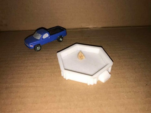 Ho 1/87 Scale Garden Type Backyard Swimming Pool (UNPAINTED) - Picture 4 of 11