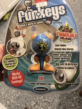 2007 Mattel Radica UB Funkeys Funkiki Island Sol Game Toy