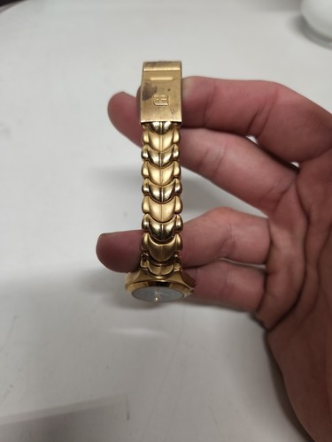 paolo gucci watch NEEDS NEW BATTERY - Picture 6 of 9