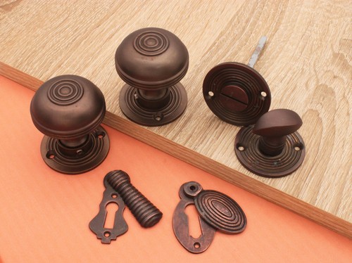 Georgian Bloxwich Door Knobs 50mm with Escutcheon or Thumb Turn Set Aged Bronze - Picture 11 of 13