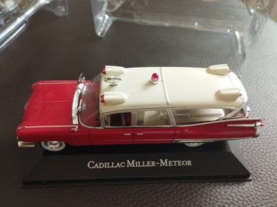 Ambulance Collection - ''CADILLAC MILLER-METEOR'' - in OVP - unbespielt!