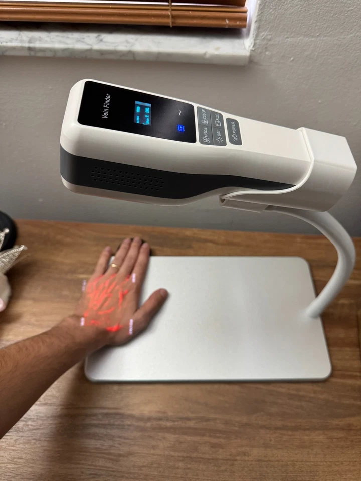 Vein Finder Device with Benchtop Stand – High Resolution Vein Viewer, Multiple  - Image 3 of 4