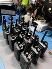 Lot Of 15 Vertex STANDARD Radio VX-261-G7-5  UHF 450-520 MHz TESTED.