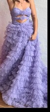  Sherri Hill. Size 4. Elegant Lavender Ruffled Gown. worn 1x for 4hrs. $1000 obo