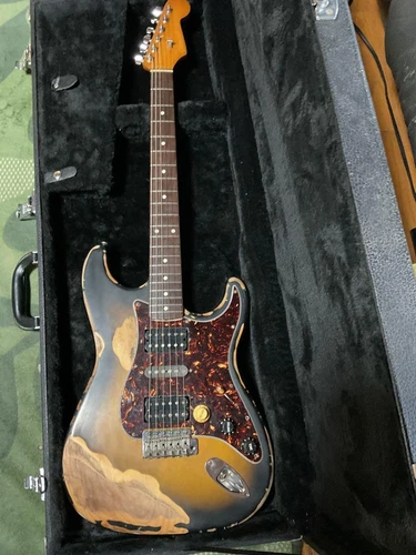 Strato Relic Alder Body Maple Neck 80s Gibson Center Pickup EMG Monster Tone