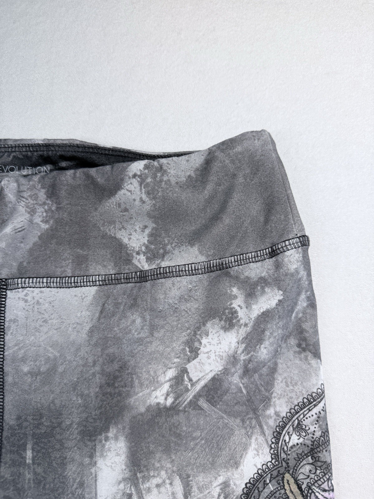 Evolution & Creation Activewear Skull Print Yoga … - image 3