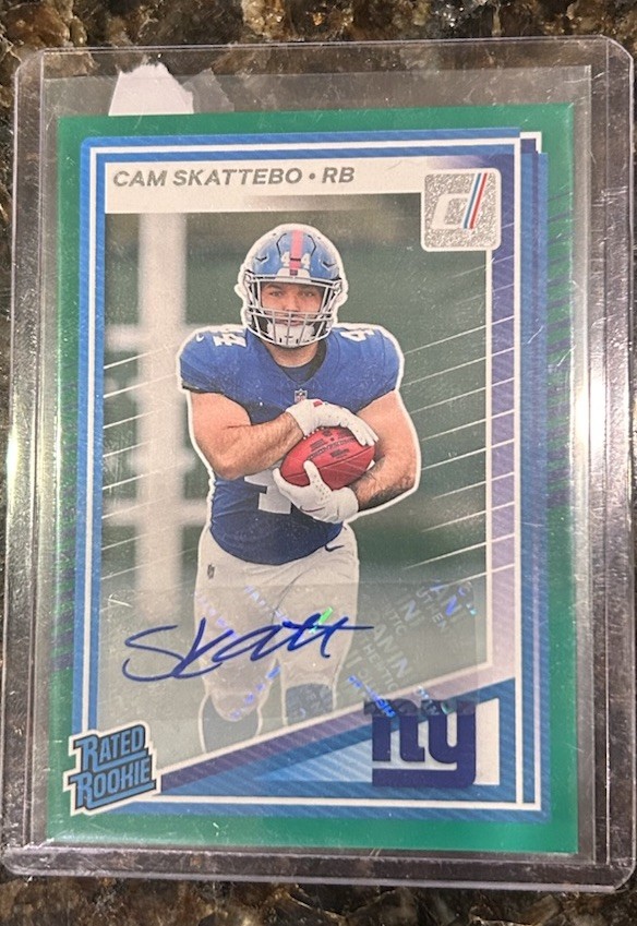 2025 Panini Donruss Rated Rookie Cam Skattebo #302 Green Autographs (AU, RC)