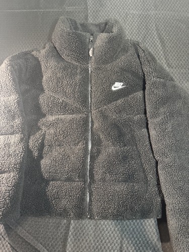 Nike Sportwear Women's Therma-Fit City Jacket. Women's Size Medium