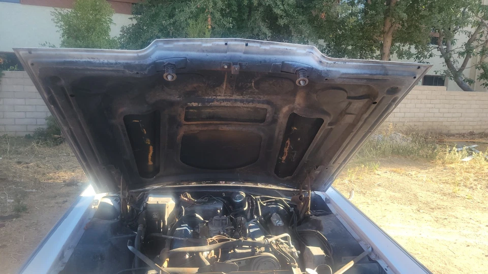 1968 1969 1970 1971 LINCOLN CONTINENTAL MARK III HOOD OEM/ DRY DESERT CAR - Image 4 of 4