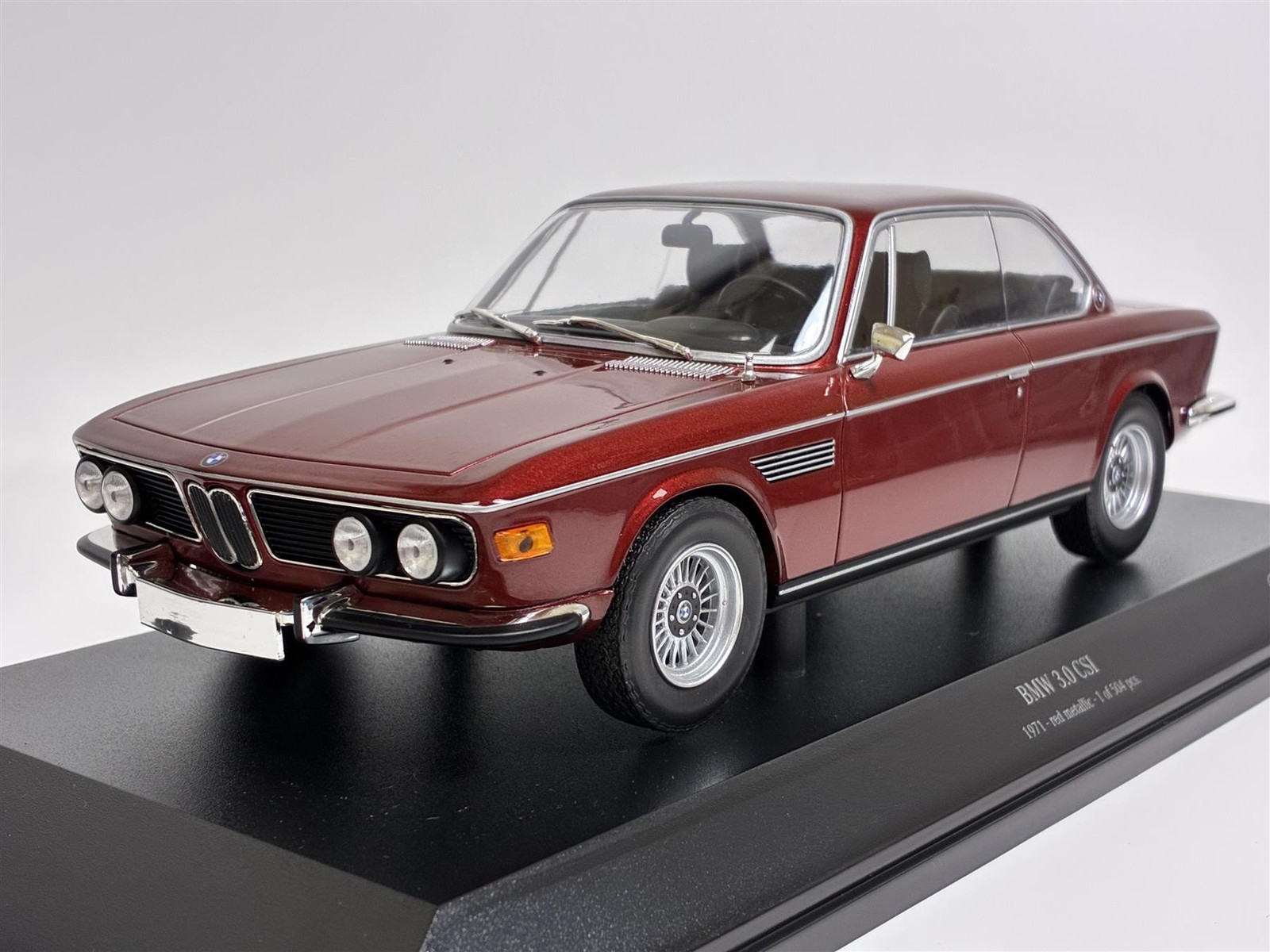 Minichamps BMW 3.0 CSI e9 1971 Red Metallic 155028031