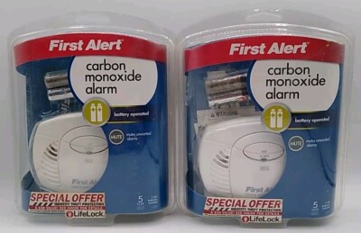 2x New First Alert Carbon Monoxide Alarm CO400-Battery Operated. ￼