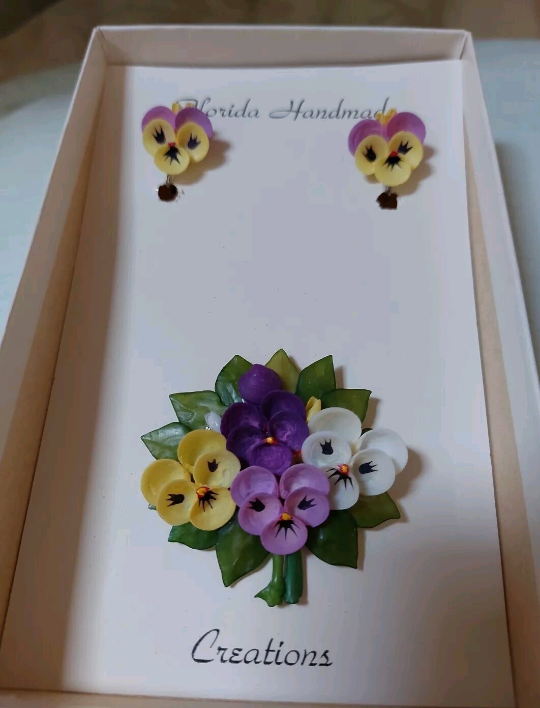 Vtg Florida Handmade Creations Seashell Pansy Pin & Screw-back Earrings