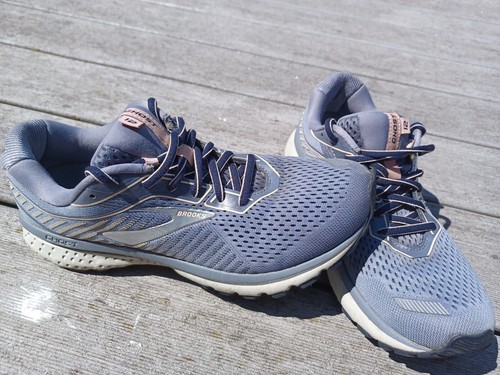 brooks ghost 12 womens size 9.5