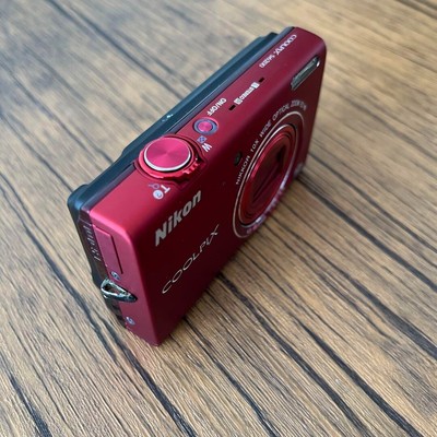 Nikon COOLPIX S6200 Digital Camera 16.0MP Red 10x Optical Zoom