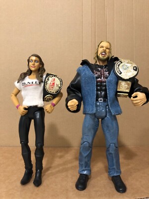 未開封　WWE クラシック！トリプルH&ステファニー．マクマホン2体セット！ s-l400.jpg