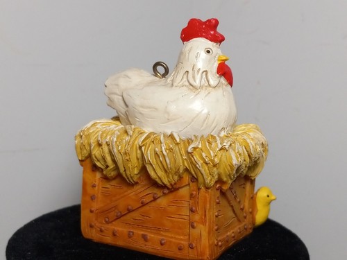 Vintage Hen On Nest w/ Chick's Figurine Christmas Ornament Freestand Or Hanging - Picture 5 of 20