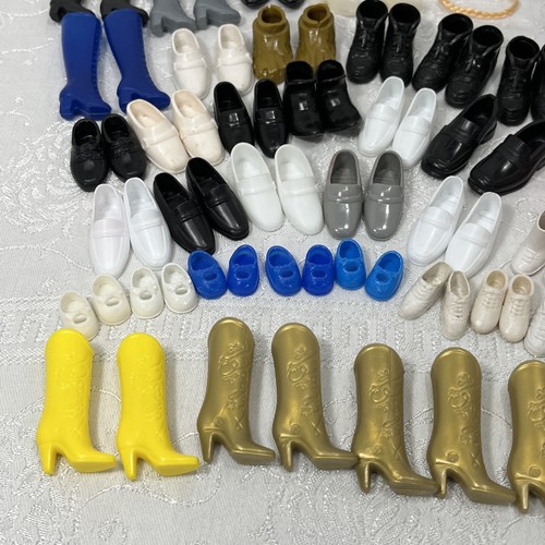 Barbie Doll Friends Stiefel Schuhe Clone Konvolut Vintage bis jetzt 214 Teile 98 Paar - Bild 12 von 18