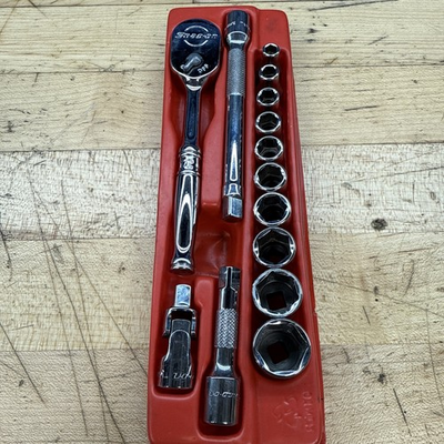 #ad Snap On Tools 1 4” Drive SAE 13 Piece Socket Set $159.00