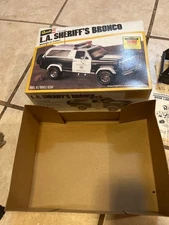 Revell LA sheriff bronco unbuilt complete