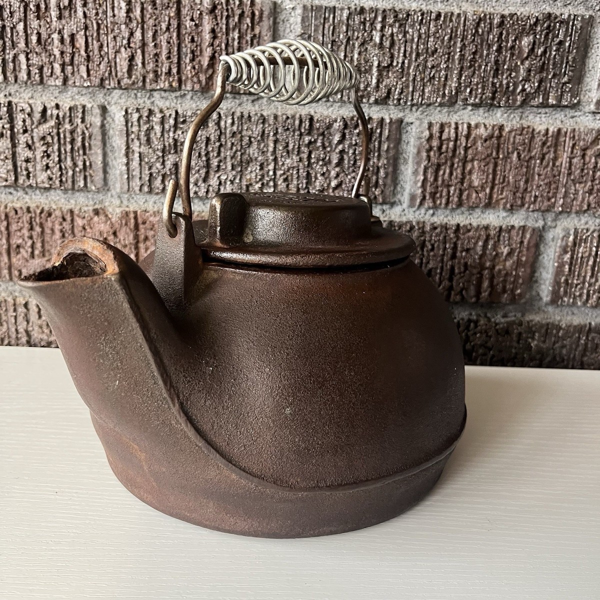 VINTAGE ANTIQUE WAGNERS 1891 ORIGINAL CAST IRON TEA KETTLE