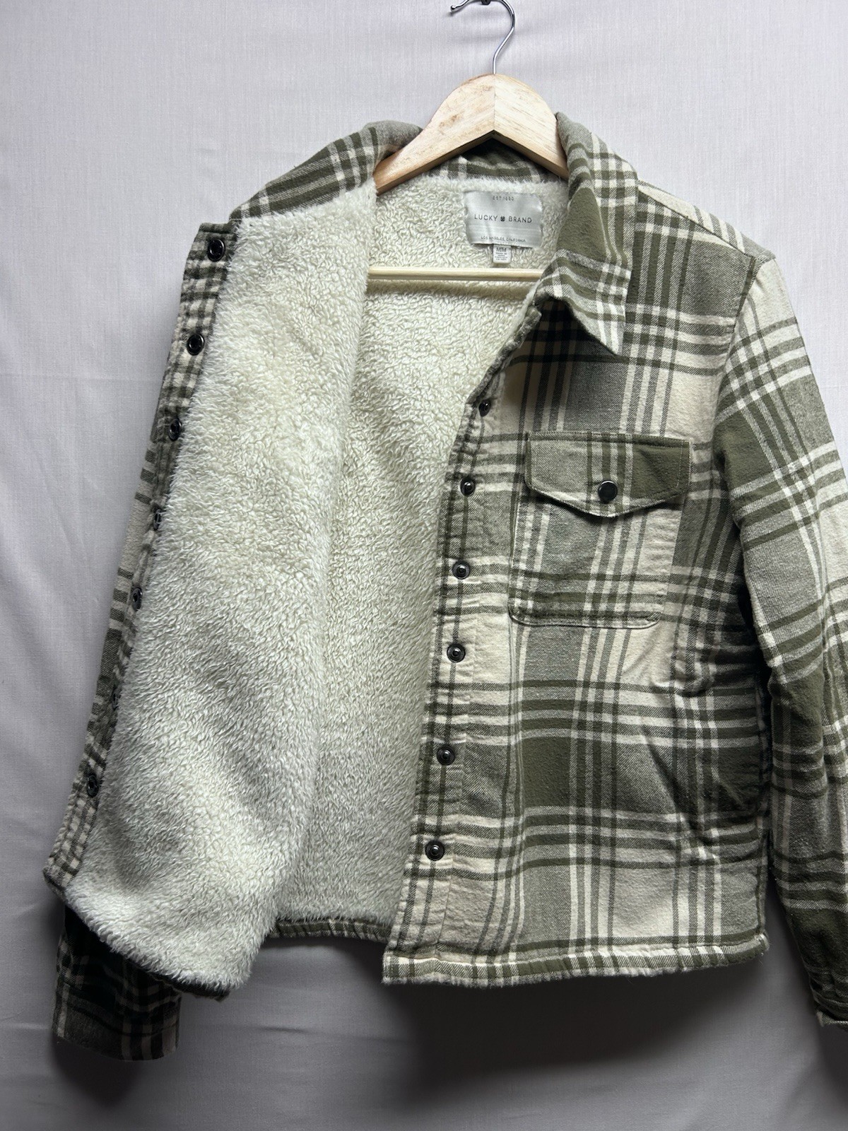 Foto 1 di 9