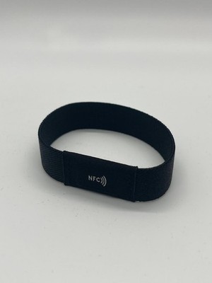 Black NFC Smart Wristband   Scan and Share Your Info/Brand Instantly!